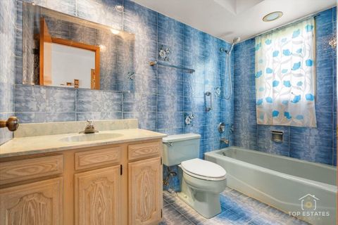 Tiny photo for 17W508 Hawthorne Avenue, Wood Dale, IL 60191 (MLS # 12448437)