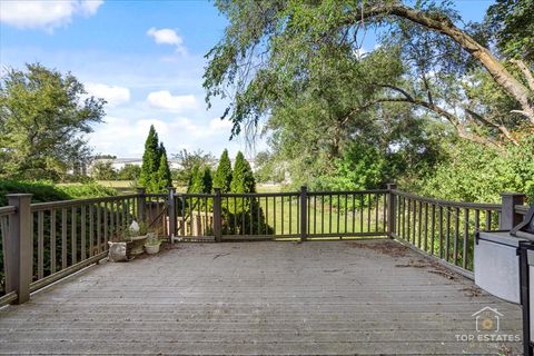 Tiny photo for 17W508 Hawthorne Avenue, Wood Dale, IL 60191 (MLS # 12448437)