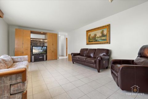 Tiny photo for 17W508 Hawthorne Avenue, Wood Dale, IL 60191 (MLS # 12448437)