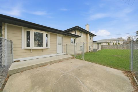 Tiny photo for 20W309 S Frontage Road, Lemont, IL 60439 (MLS # 12604603)