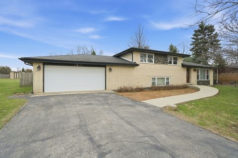 Tiny photo for 20W309 S Frontage Road, Lemont, IL 60439 (MLS # 12604603)