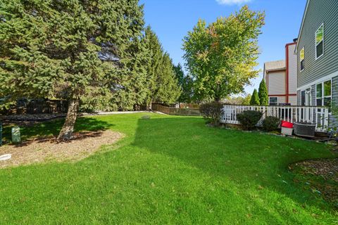 Tiny photo for 606 E London Court, Round Lake Beach, IL 60073 (MLS # 12508202)