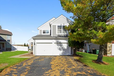 Tiny photo for 606 E London Court, Round Lake Beach, IL 60073 (MLS # 12508202)