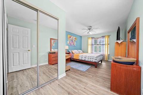 Tiny photo for 606 E London Court, Round Lake Beach, IL 60073 (MLS # 12508202)