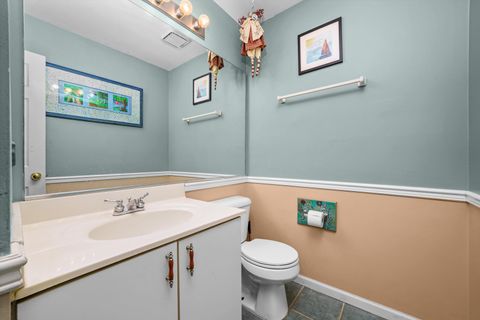 Tiny photo for 606 E London Court, Round Lake Beach, IL 60073 (MLS # 12508202)