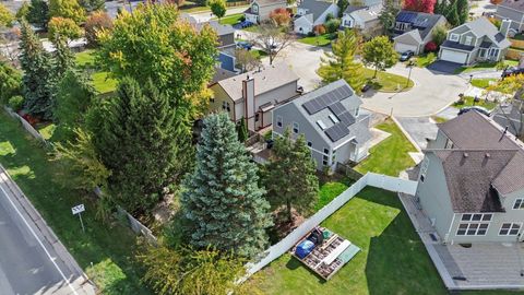 Tiny photo for 606 E London Court, Round Lake Beach, IL 60073 (MLS # 12508202)