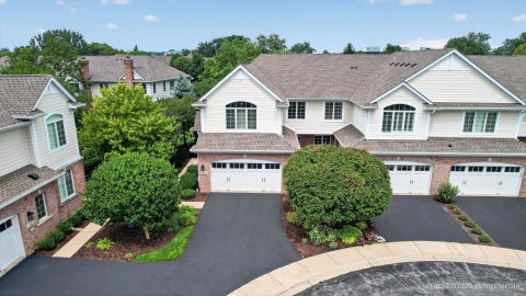 Tiny photo for 790 Parkview Court, Glen Ellyn, IL 60137 (MLS # 12738297)