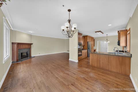 Tiny photo for 790 Parkview Court, Glen Ellyn, IL 60137 (MLS # 12738297)