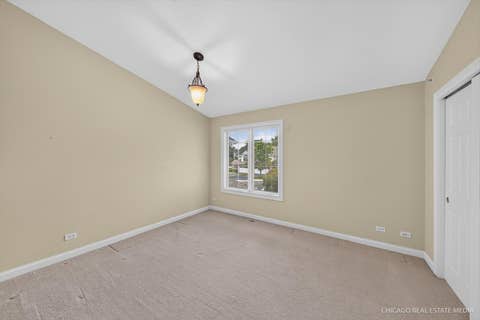 Tiny photo for 790 Parkview Court, Glen Ellyn, IL 60137 (MLS # 12738297)