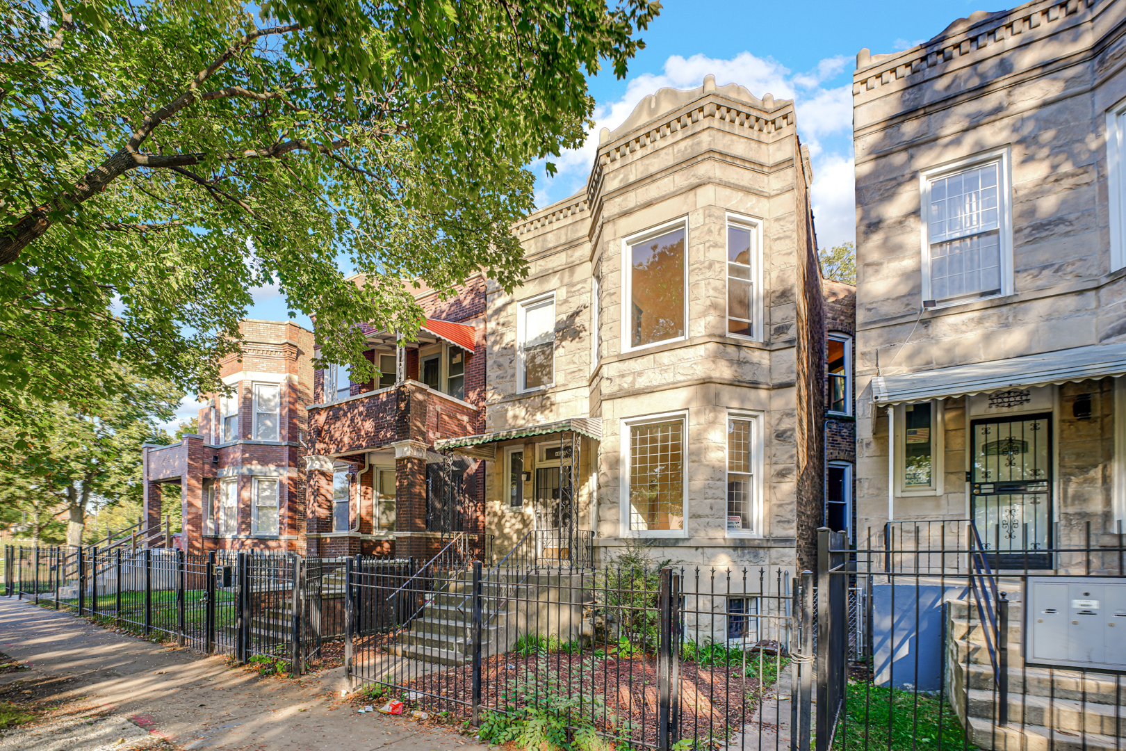 6045 S Peoria Street