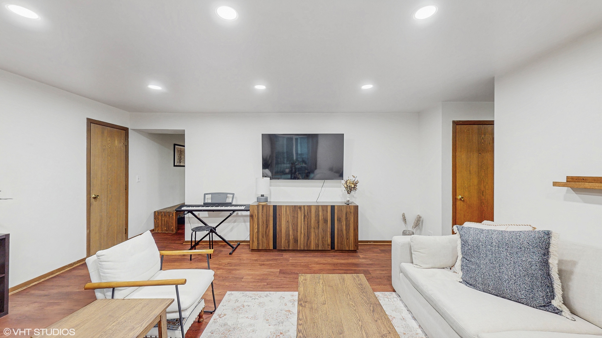 2408 N 76th Avenue 3E