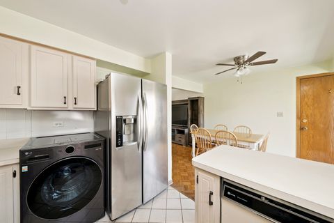 Tiny photo for 3207 N Pontiac Avenue #2S, Chicago, IL 60634 (MLS # 12467934)