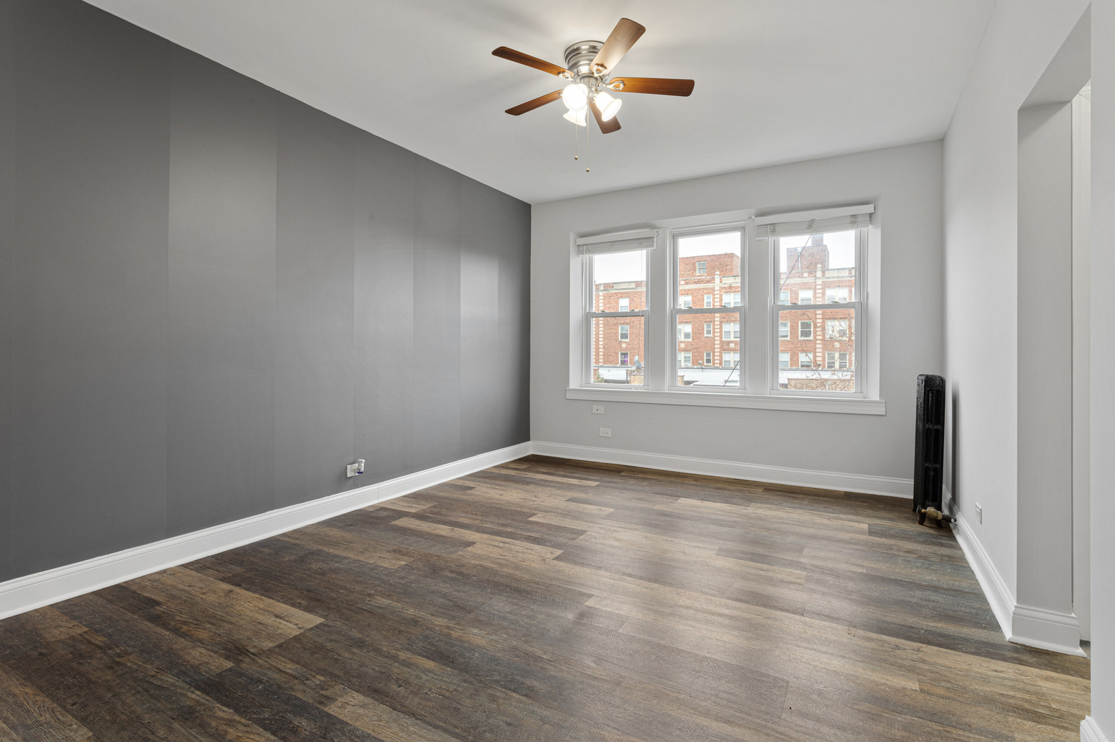 1608 W Sherwin Avenue 211