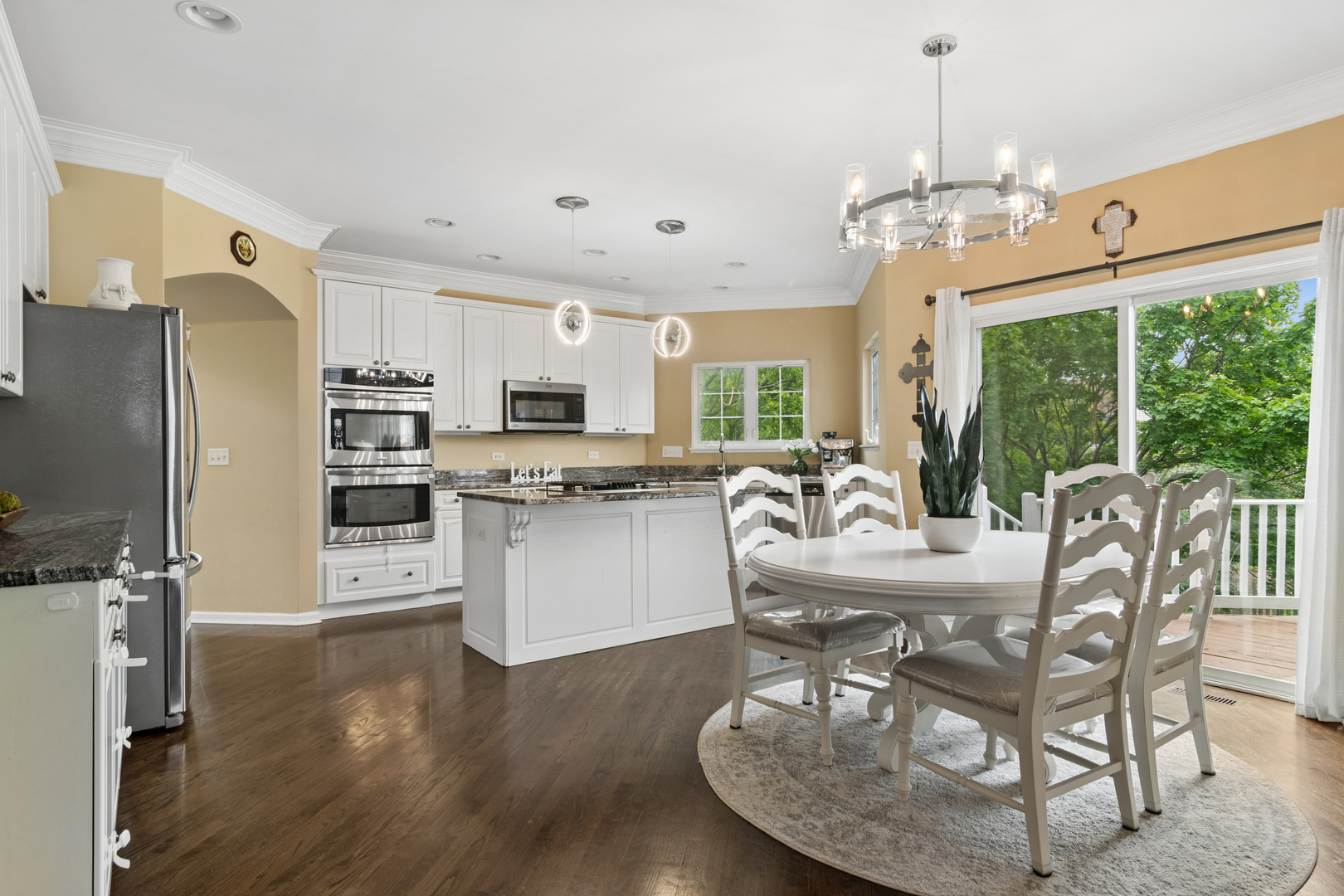 6131 Oakmont Lane