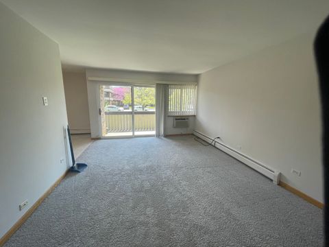 Tiny photo for 1806 Hemlock Place #204, Schaumburg, IL 60173 (MLS # 12623628)