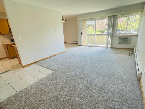 Tiny photo for 1806 Hemlock Place #204, Schaumburg, IL 60173 (MLS # 12623628)