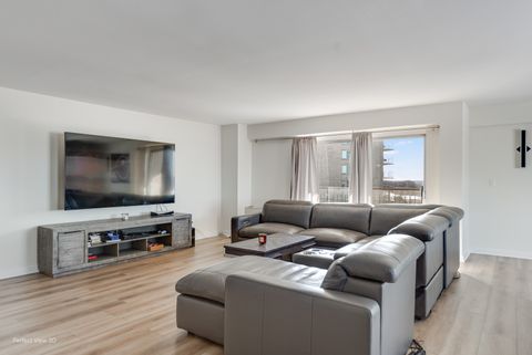 Tiny photo for Chicago, IL 60645 (MLS # 12559675)