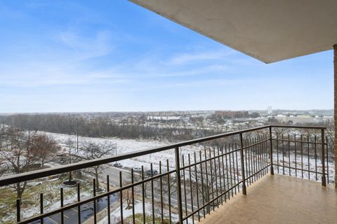 Tiny photo for Chicago, IL 60645 (MLS # 12559675)