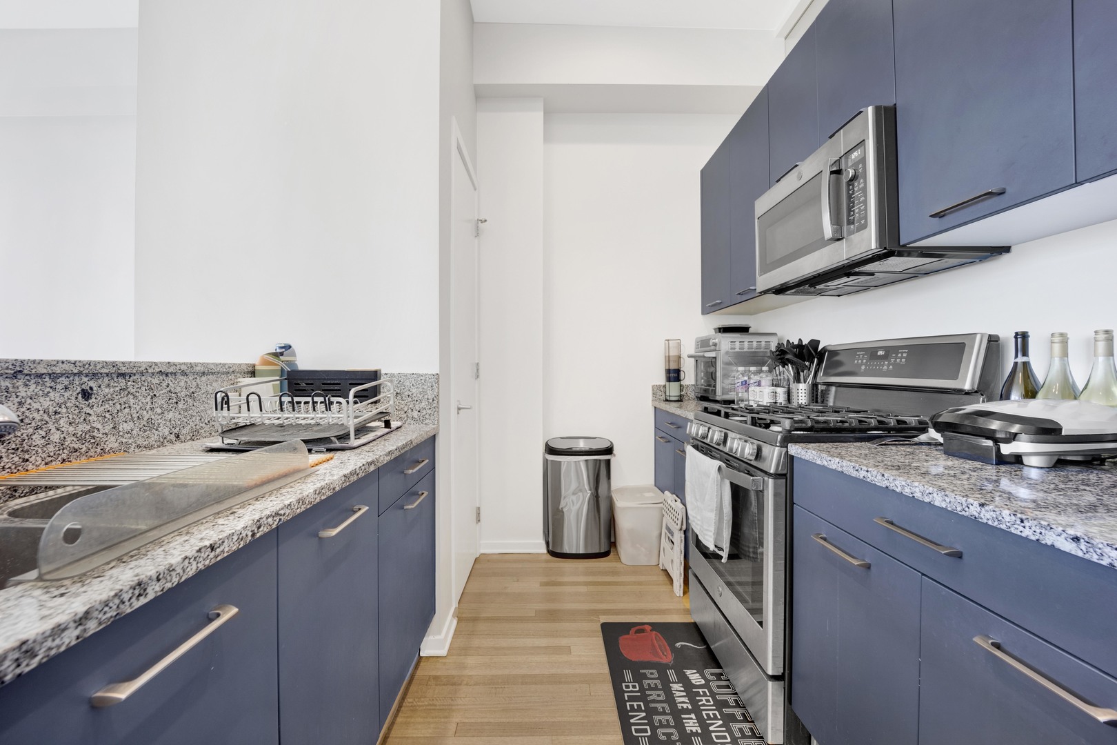 500 W Superior Street 1207