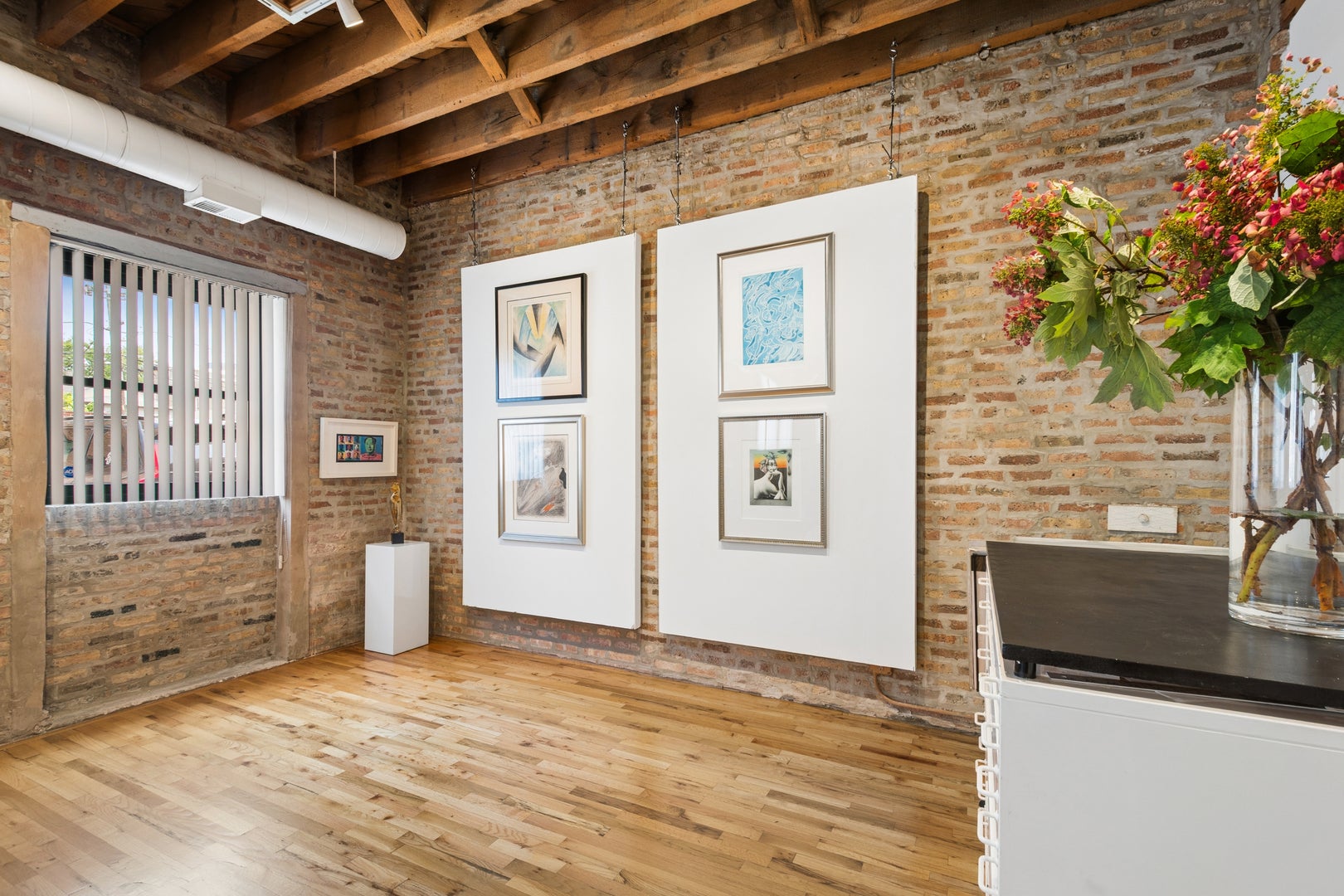 515 N Noble Street 106
