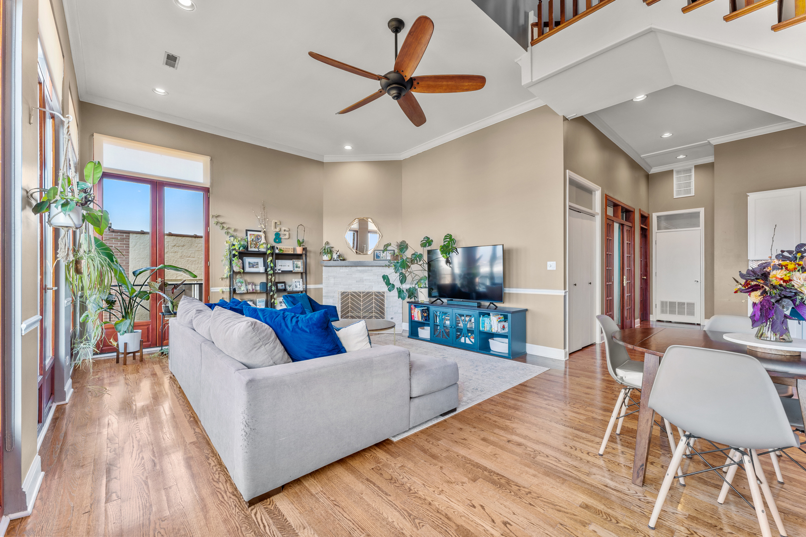 1865 N Winnebago Avenue 4N