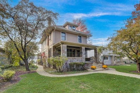 Tiny photo for 835 N Ellsworth Street, Naperville, IL 60563 (MLS # 12641959)