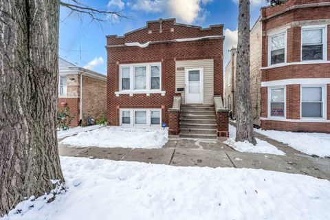 Tiny photo for 2340 Harvey Avenue, Berwyn, IL 60402 (MLS # 12528949)