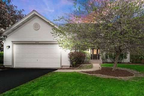 Tiny photo for 1940 Waverly Lane, Algonquin, IL 60102 (MLS # 12675809)