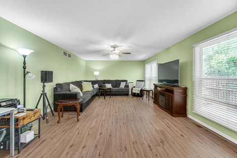 Tiny photo for 1940 Waverly Lane, Algonquin, IL 60102 (MLS # 12675809)