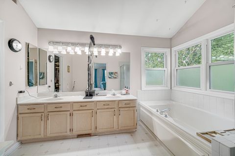 Tiny photo for 1940 Waverly Lane, Algonquin, IL 60102 (MLS # 12675809)