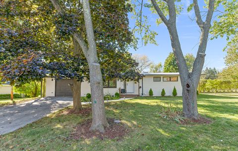 Photo of 3504 Dato Avenue, Highland Park, IL 60035 (MLS # 12497334) Photo of 3504 Dato Avenue, Highland Park, IL 60035 (MLS # 12497334)