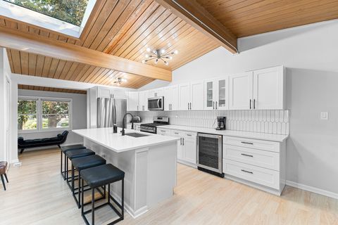 Tiny photo for 3504 Dato Avenue, Highland Park, IL 60035 (MLS # 12497334)