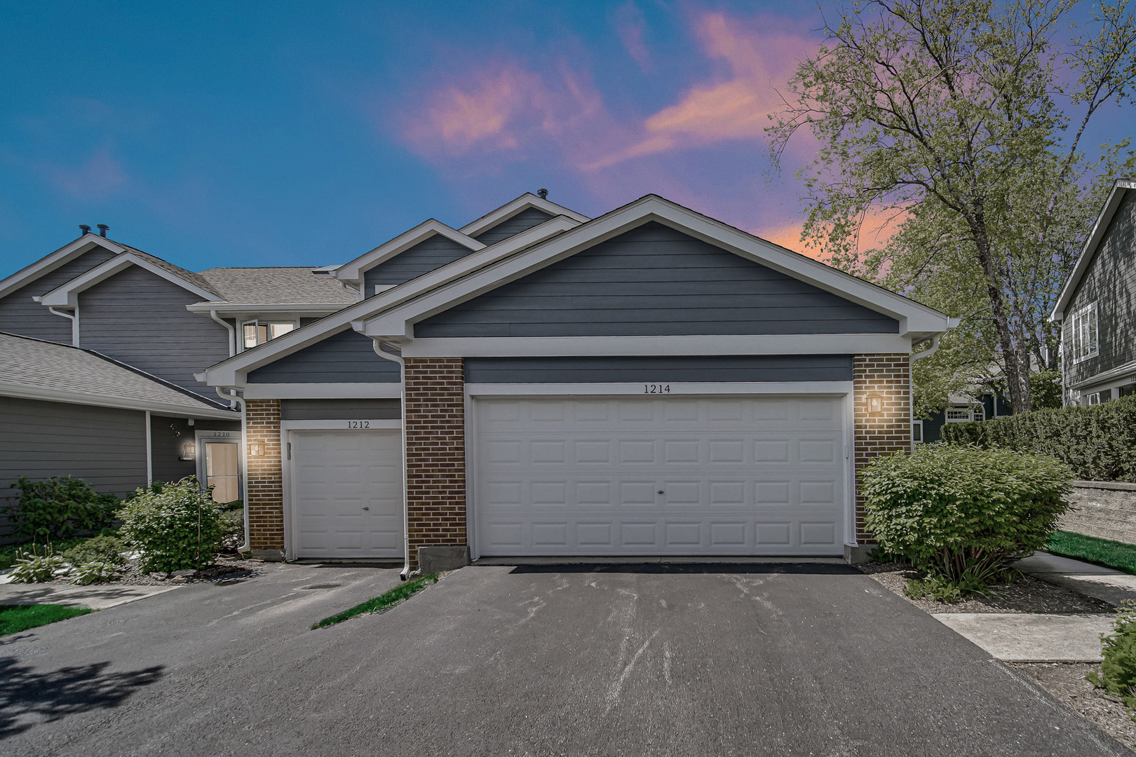 1214 S Parkside Drive