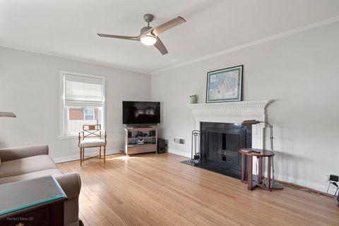 Tiny photo for 621 Oriole Avenue N, Park Ridge, IL 60068 (MLS # 12614665)