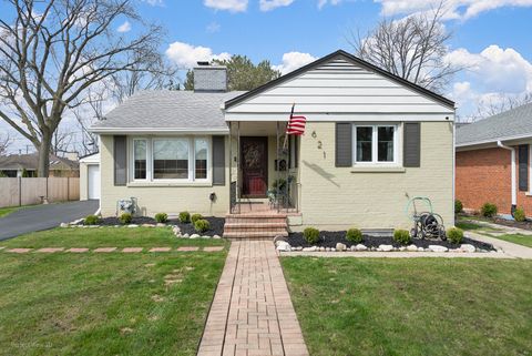 Photo of 621 Oriole Avenue N, Park Ridge, IL 60068 (MLS # 12614665)