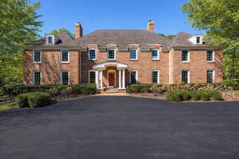 Photo of 568 Plymouth Drive, Inverness, IL 60067 (MLS # 12594813)