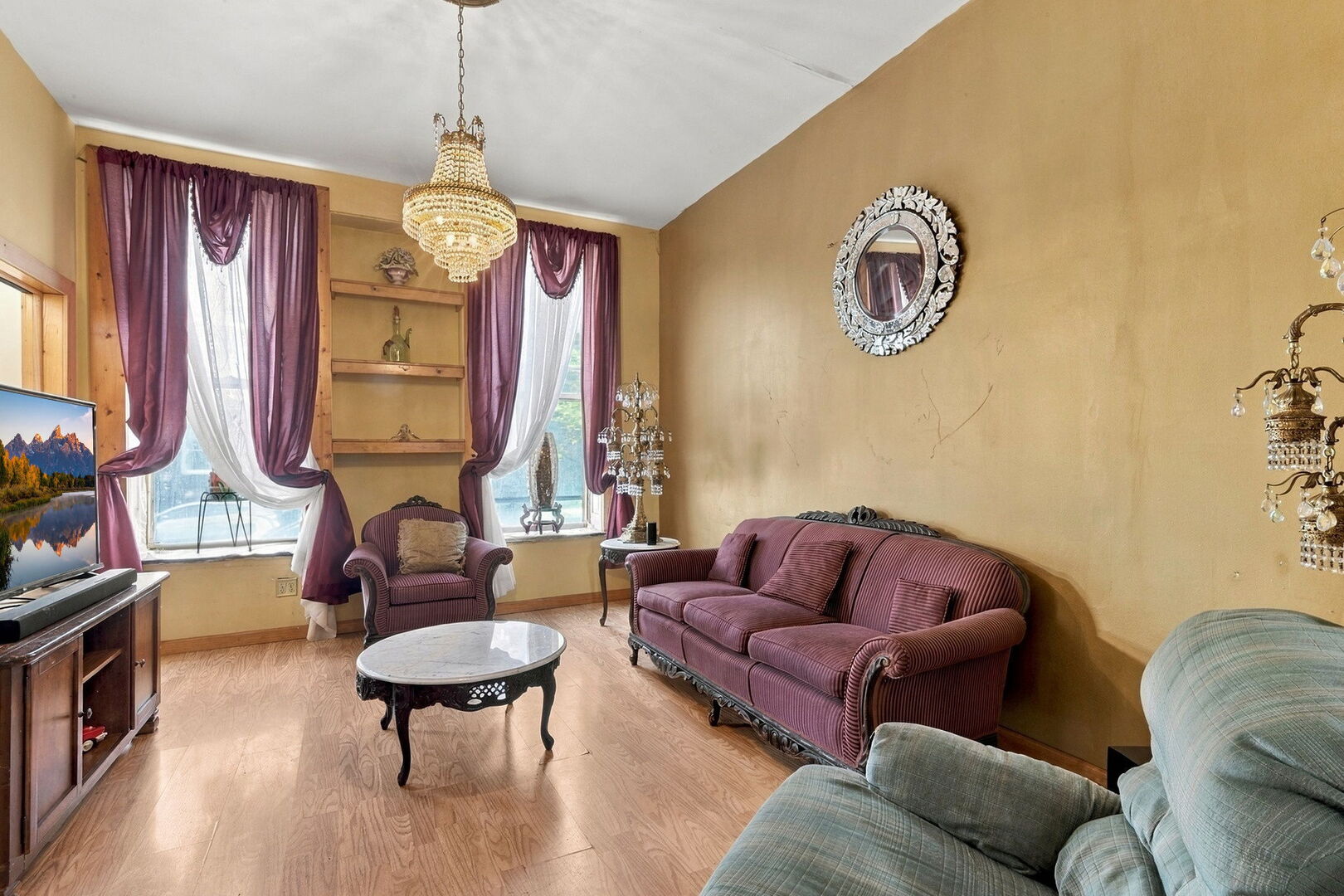 920 N Mozart Street
