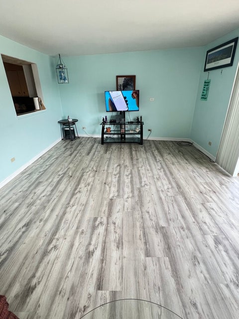 Tiny photo for 1030 S Fernandez Avenue #3N, Arlington Heights, IL 60005 (MLS # 12601859)