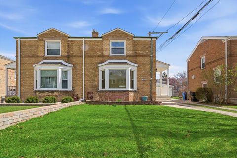 Photo of 3941 N Mobile Avenue, Chicago, IL 60634 (MLS # 12566522)