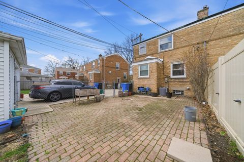 Tiny photo for 3941 N Mobile Avenue, Chicago, IL 60634 (MLS # 12566522)