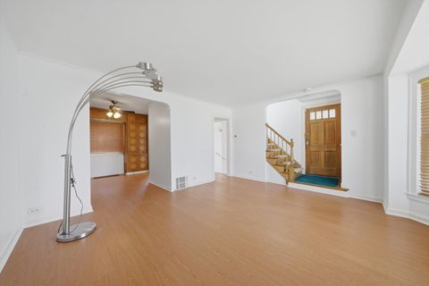 Tiny photo for 3941 N Mobile Avenue, Chicago, IL 60634 (MLS # 12566522)
