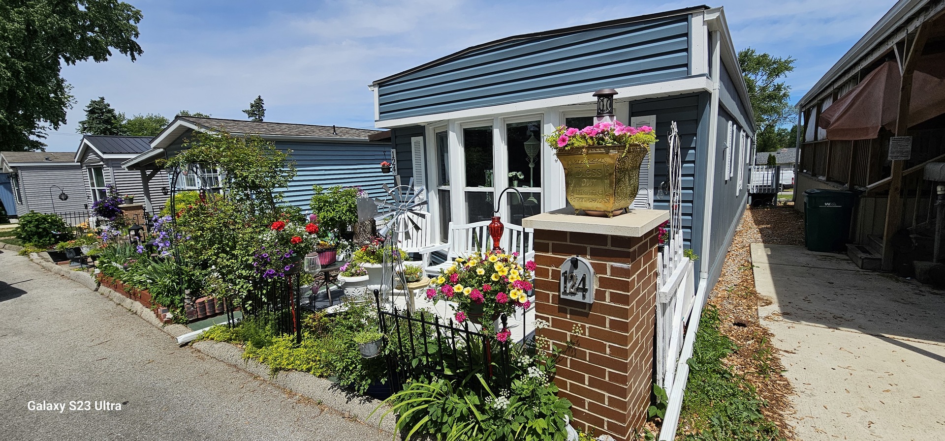 1332 Douglas Avenue 124