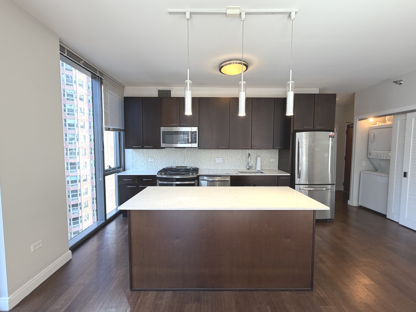 845 N State Street 902