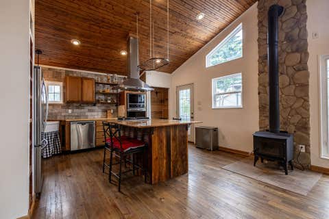 Tiny photo for 306 N Washington Street, Westmont, IL 60559 (MLS # 12678551)