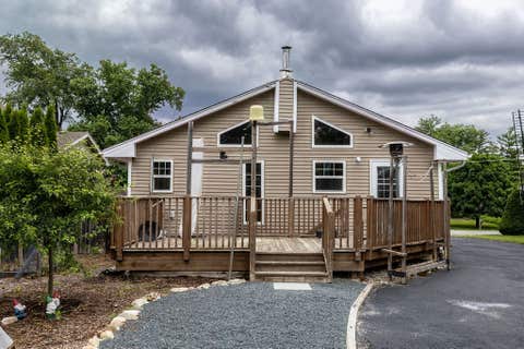 Tiny photo for 306 N Washington Street, Westmont, IL 60559 (MLS # 12678551)