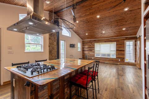 Tiny photo for 306 N Washington Street, Westmont, IL 60559 (MLS # 12678551)