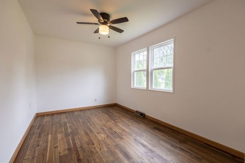 Tiny photo for 306 N Washington Street, Westmont, IL 60559 (MLS # 12678551)