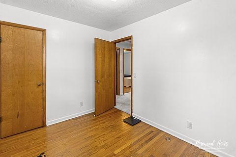 Tiny photo for 590 Jonette Avenue, Bradley, IL 60915 (MLS # 12498628)