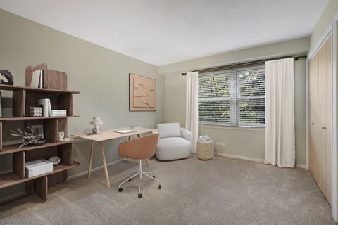 Tiny photo for 1535 Park Avenue #304, River Forest, IL 60305 (MLS # 12573647)