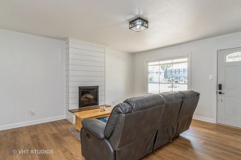 Tiny photo for 520 White Oak Road, Bolingbrook, IL 60440 (MLS # 12464750)